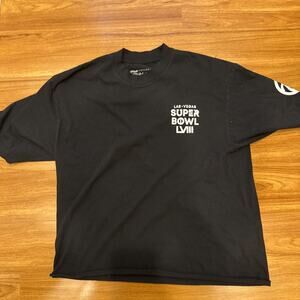 Men’s Size Medium Michelle&Ness Usher Short Sleeve